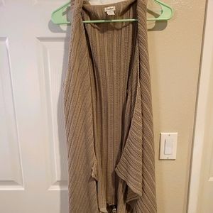 Nieman Marcus tan/beige sleeveless cardigan large